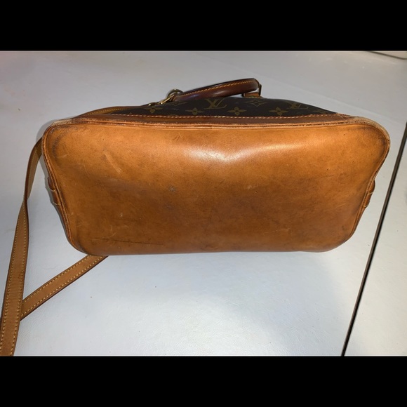 Louis Vuitton Alma Authentic - Picture 6 of 8